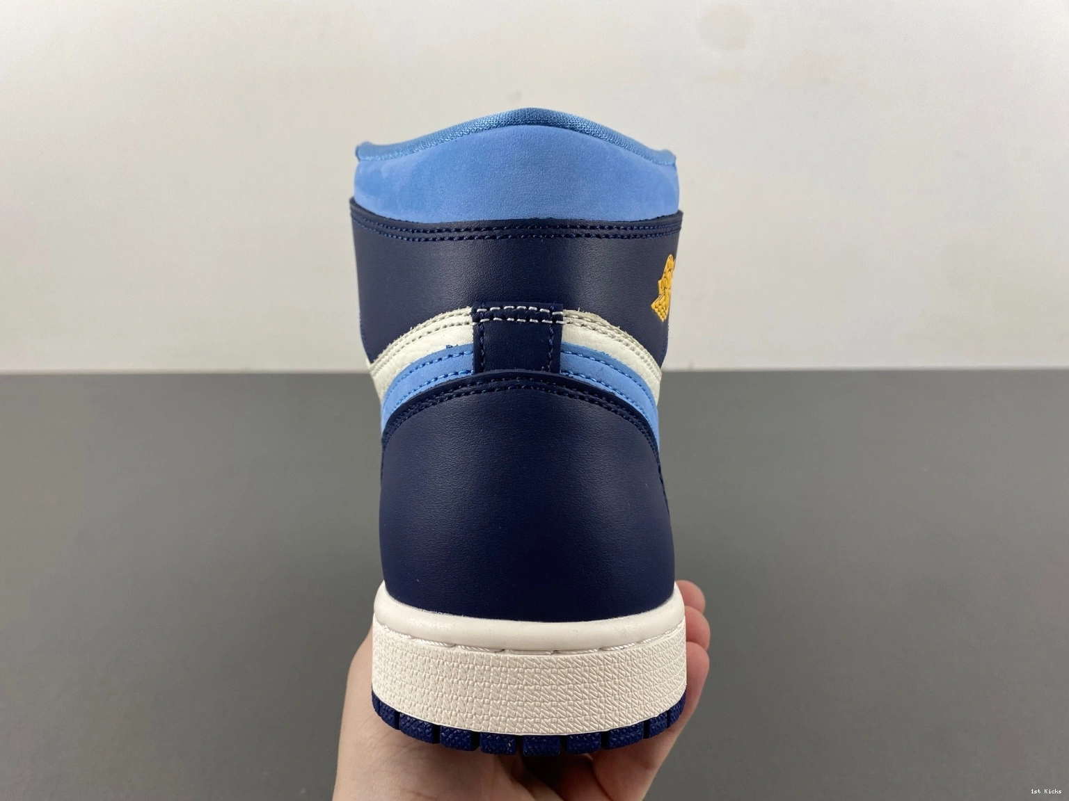 OG FD2596-400 1 Jordan High Flight First Air in 1102